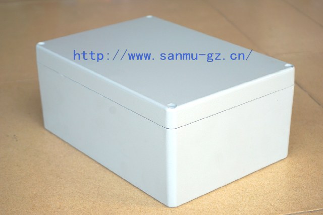 FA69：300*210*130mm