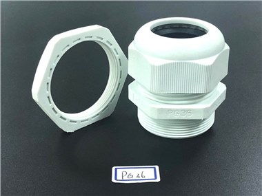 塑料接头 过线接头PG36